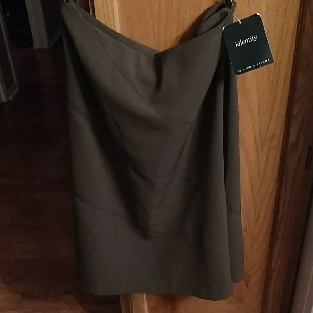 Identity Lord and Taylor Skirt NWT